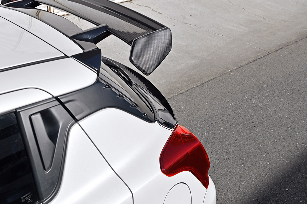 モンスター リヤゲートスポイラー