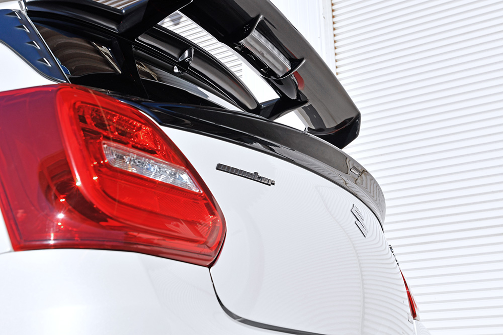 モンスタースポーツ リヤゲートスポイラー