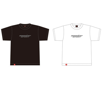 ブラックとホワイトのプリントTシャツ