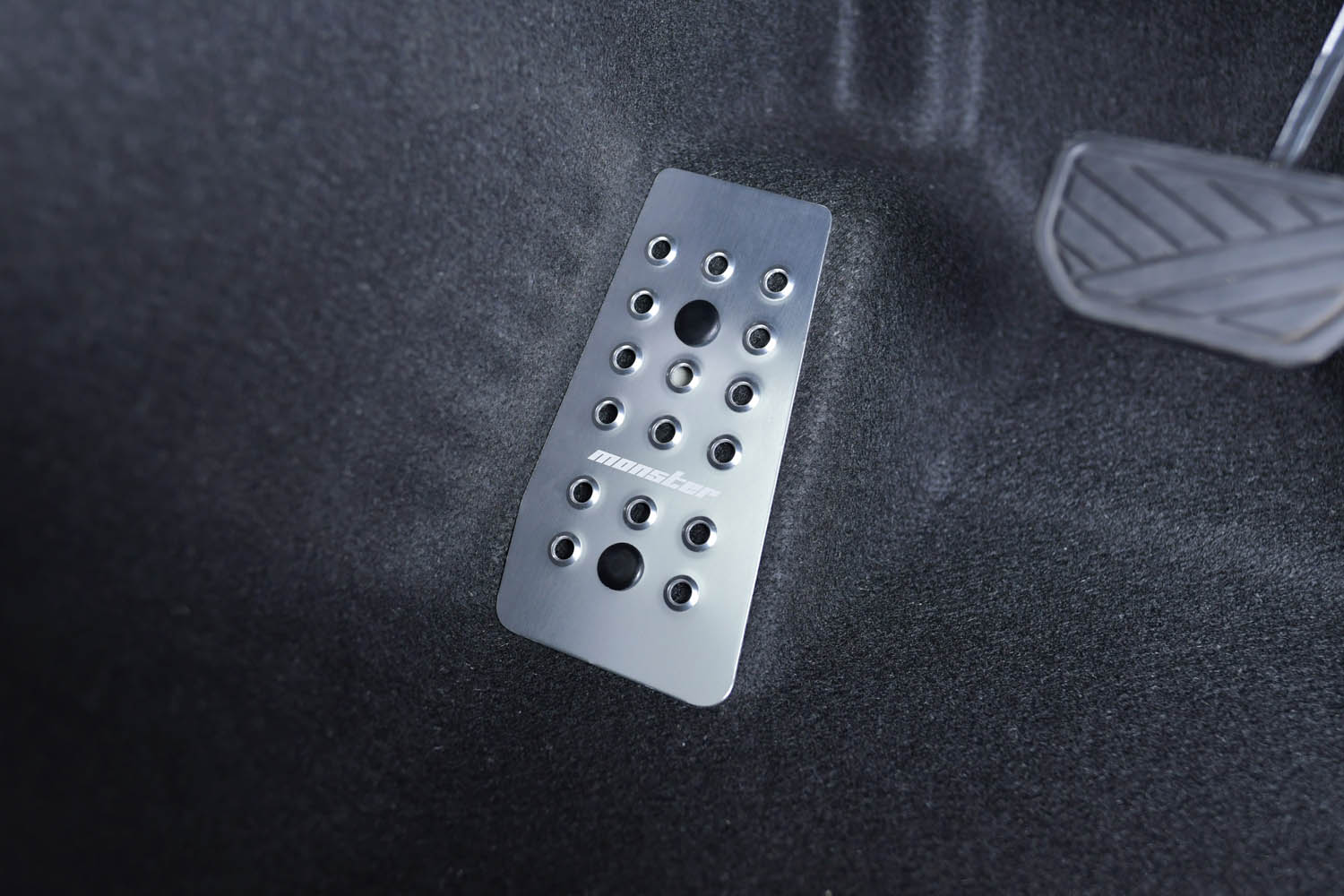 ジムニー JB64W フットレストカバー