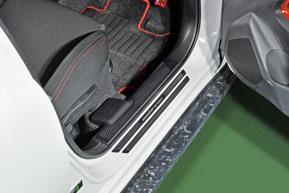 サイドシルプロテクター