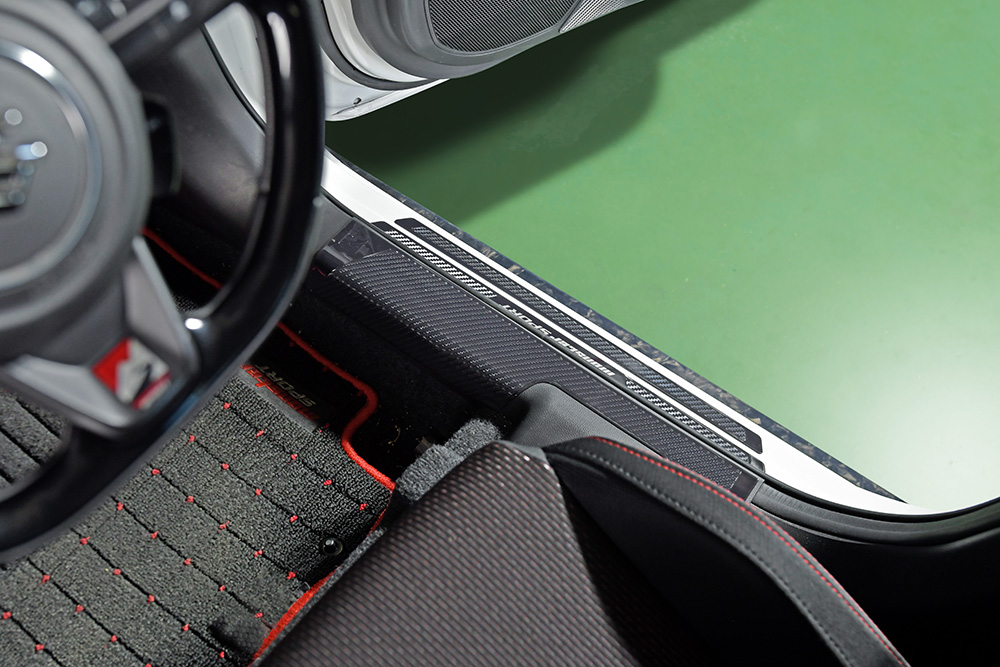 モンスタースポーツ サイドシルプロテクター