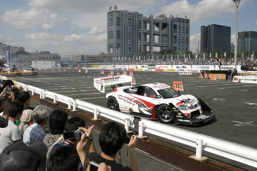 モータースポーツジャパン2010 フェスティバル in お台場  モンスター田嶋がパイクスピーク5連覇凱旋デモラン！