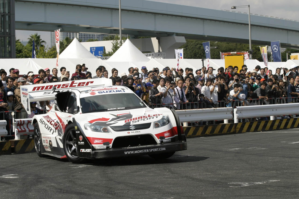 モータースポーツジャパン2010 フェスティバル in お台場  モンスター田嶋がパイクスピーク5連覇凱旋デモラン！