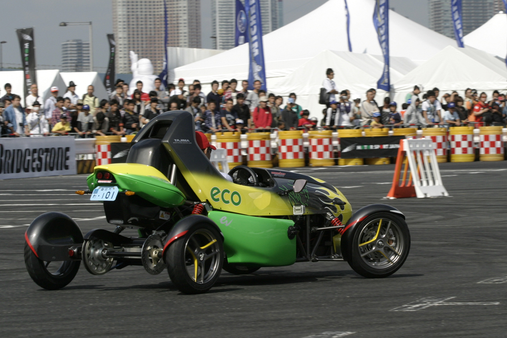 モータースポーツジャパン フェスティバル、モンスター田嶋パイクスピーク5連覇凱旋デモラン 2日目レポート